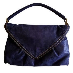 *PRICE DROPED*MATT AND NAT vegan leather. Never used, Black shoulder bag